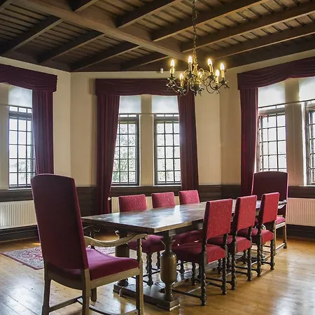 Kartanohotelli Karhulan Hovi 3*