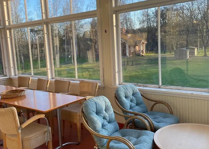 Kartanohotelli Karhulan Hovi Kotka