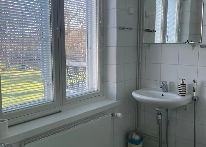 Hotell Kartanohotelli Karhulan Hovi 3*