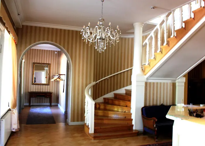 Kartanohotelli Karhulan Hovi Kotka