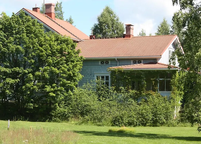 Kartanohotelli Karhulan Hovi 3* Kotka