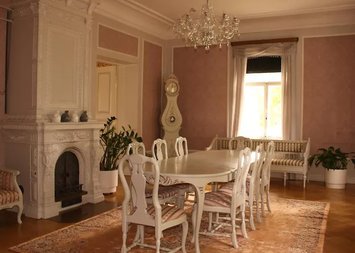 Kartanohotelli Karhulan Hovi Kotka