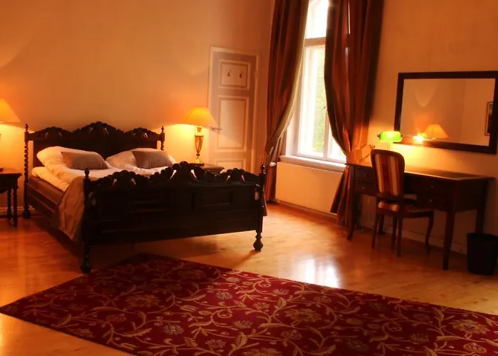 Kartanohotelli Karhulan Hovi Hotell